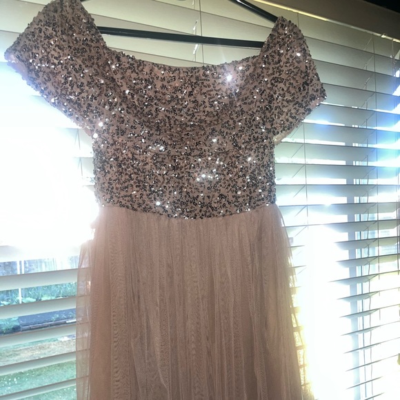 Maya Deluxe Off Shoulder Tulle Dress - Picture 7 of 7